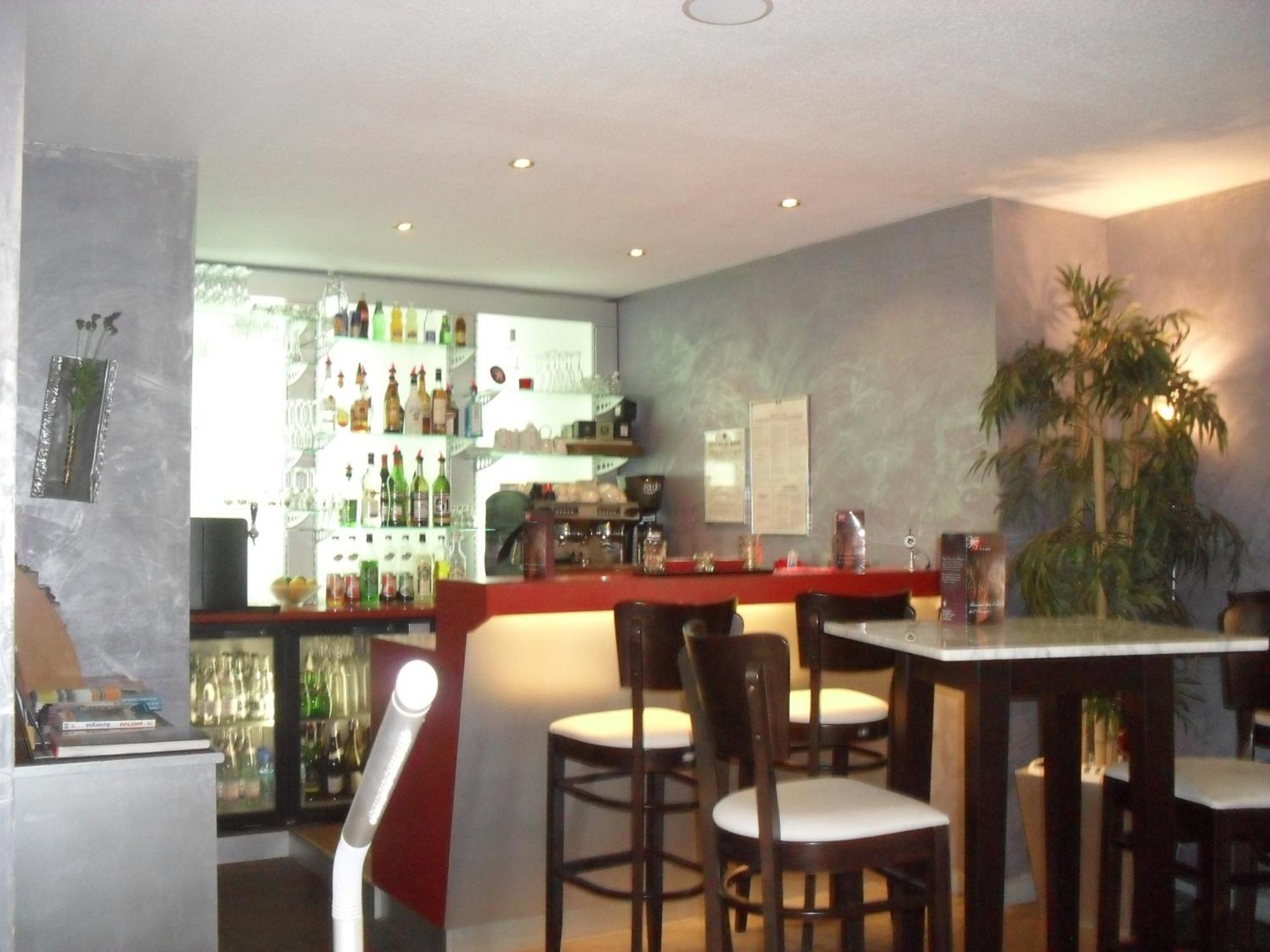 Hotel Evan Lempdes sur Allagnon Eksteriør billede