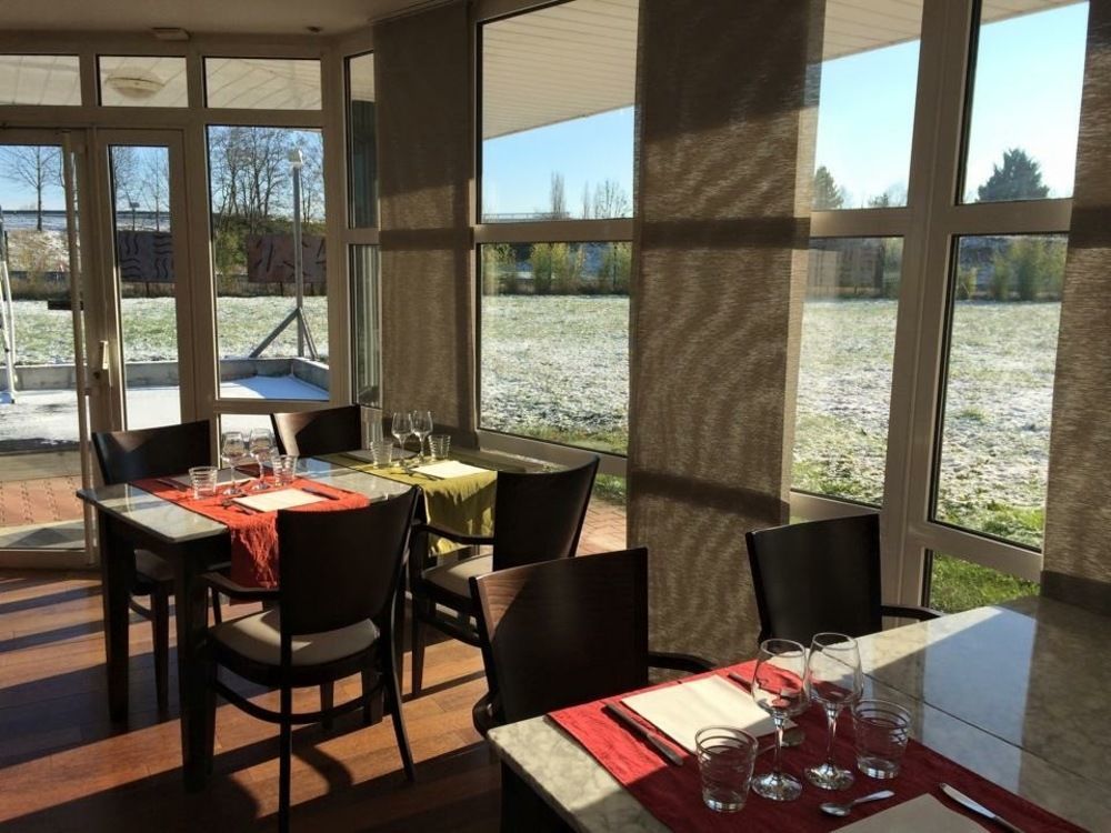 Hotel Evan Lempdes sur Allagnon Eksteriør billede